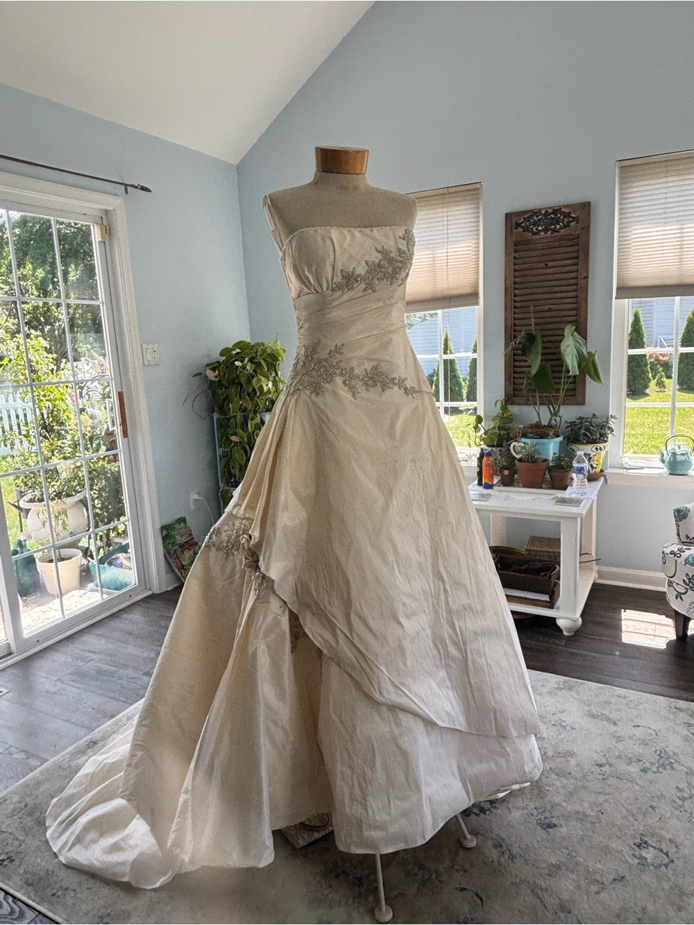 Maggie Sottero Haute Couture Ivory Strapless French Taffeta Wedding Gown - Picture 8 of 13